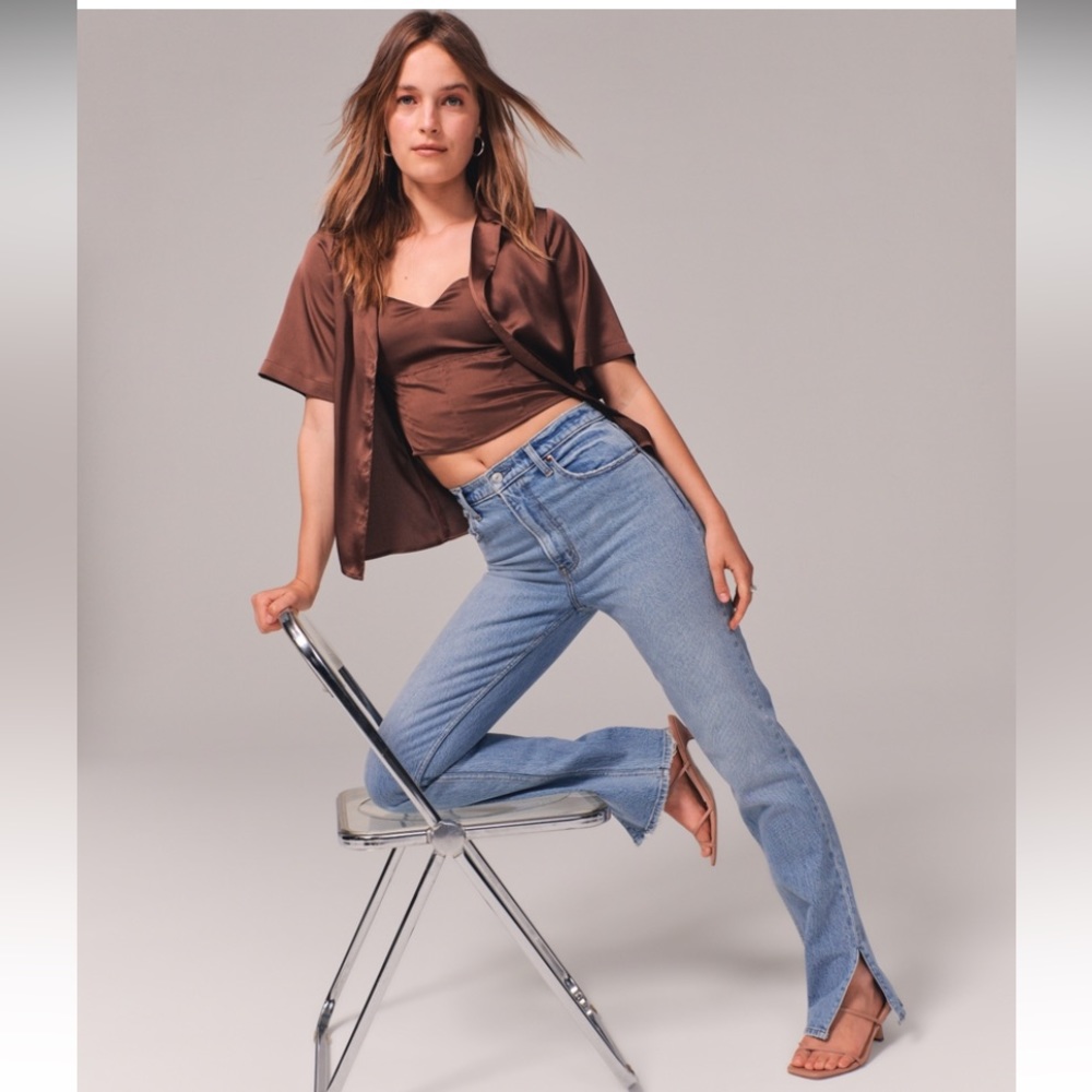 Abercrombie Ultra High Rise 90’s straight jean